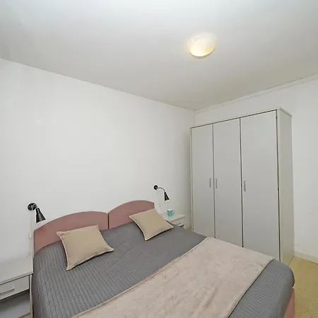 Apartment San Sivino With Pool By Wonderful Italy